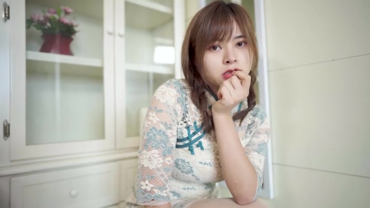 4K映像 中秋佳节，旗袍短发，撩拨你的心弦. Preview 3