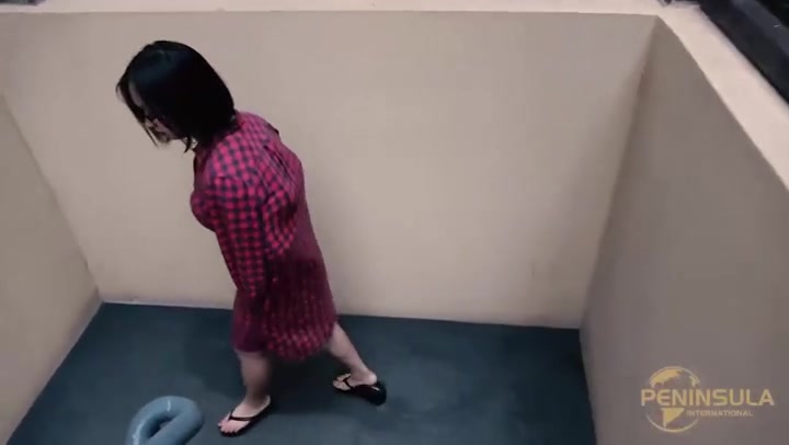 半岛束艺 疯狂的伊莱娜（一）衬衣里面只有绳子和肉的户外散步 Preview 1