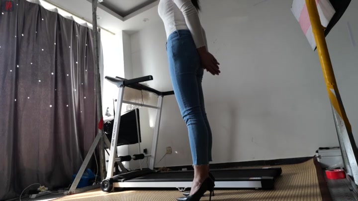 绳之韵 菲菲绳模的正确健身方式（第一集）捆绑高跟健步走，股绳、口球、牛仔裤、10CM高跟 Preview 1