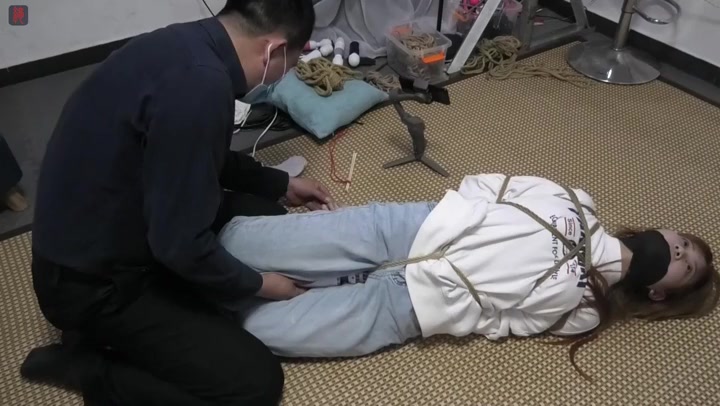 逃课惯犯小凌 Preview 4