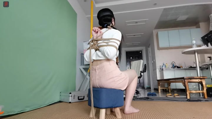 绳之韵 近期最狠的一次捆绑！新人若彤试镜（上集）极限后手观音，股绳，跪缚，半吊放置 Preview 1