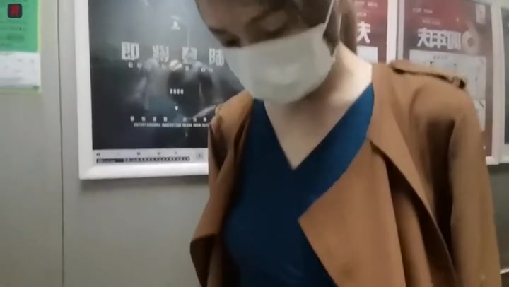 绳之韵 俏阿姨诗韵（下）孔雀蓝长裙捆绑，侵入式遥控佩戴外出 ，小区人很多，诗韵有点紧张啊 Preview 2