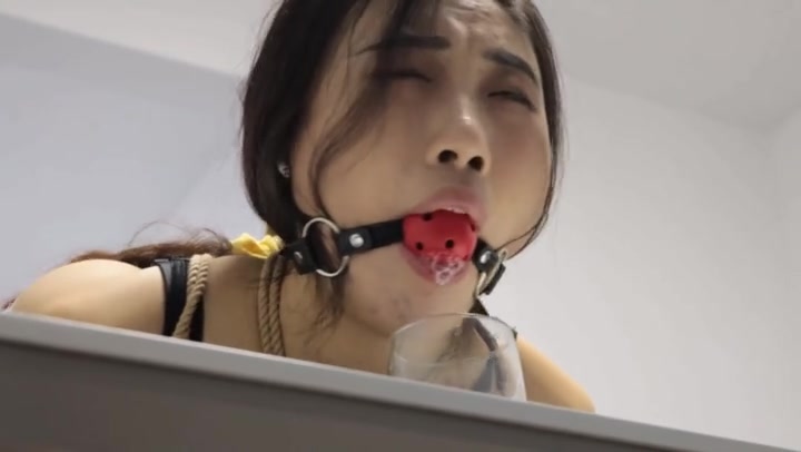 惩罚女秘书2 Preview 1