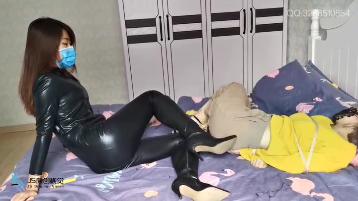 JS原创 入室劫案 入侵捆绑 原味 足部挑逗 强制刺激 瑾萱琳洛女女剧情 Preview 3
