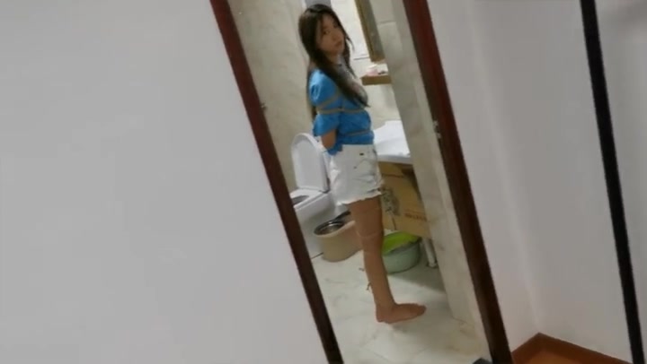 奥特曼 定拍女神甘然的一天（下集）捆绑喂食喝水 驷马惩罚放置 Preview 1