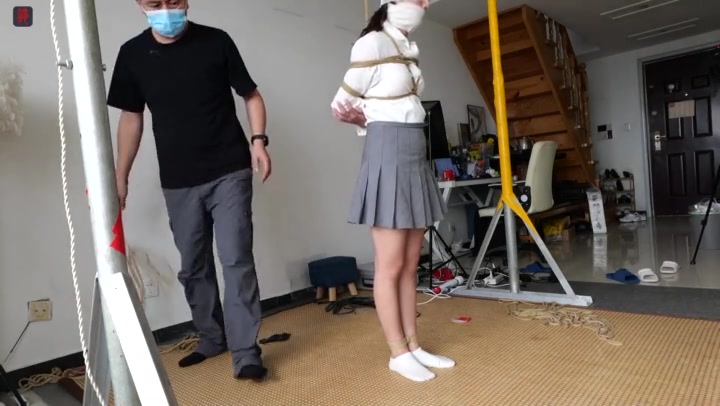 绳之韵 美脚女孩小诺报道第一拍（第一集）JK白船袜、蒙眼封嘴片足吊 Preview 2