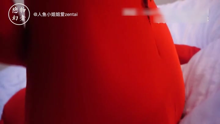 zentai红色贴身诱惑与绷带封嘴 Preview 2