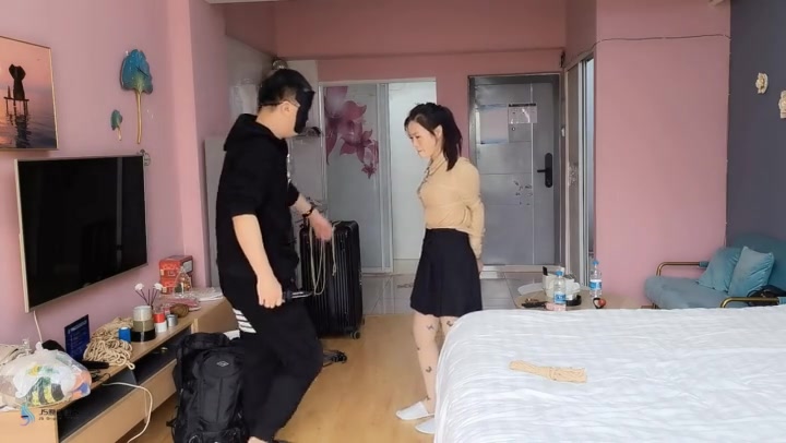 超紧直臂驷马 Preview 1