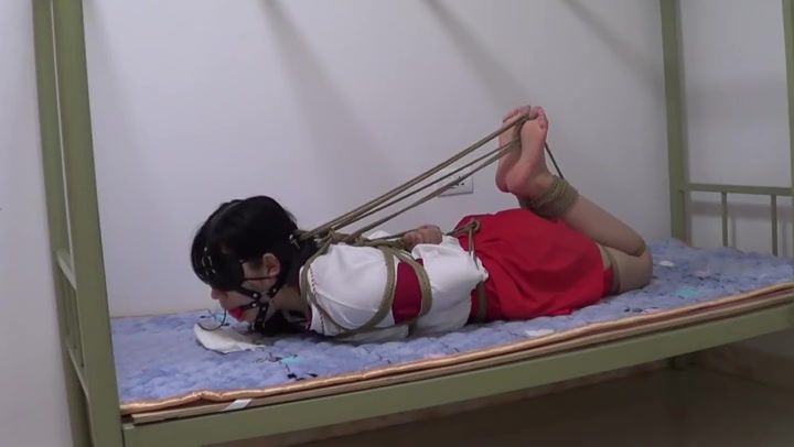 新月原创 汉服玉箫妹妹 马具口塞 蒙眼裸足驷马 口水直流 那原味的威力让我汗颜 Preview 4