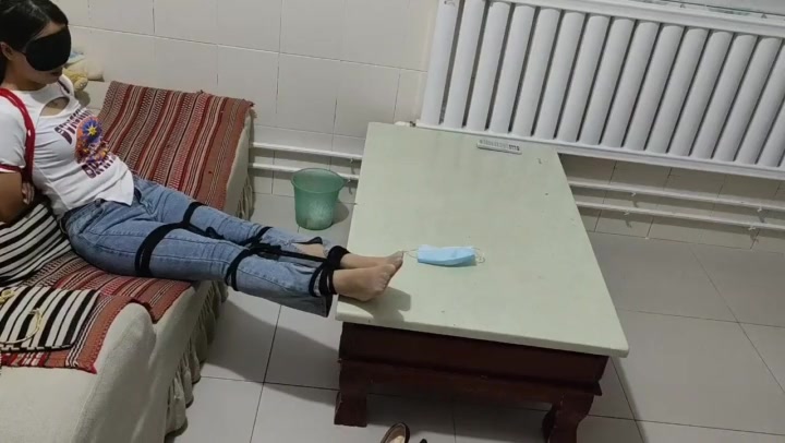 尾随，入室，抢劫 分腿缚，扯坏丝袜， 棒棒，齐上阵 Preview 4
