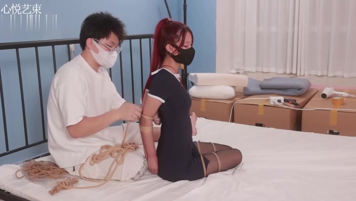 心悦艺束 难得的欧式，并肘的欧式，真的好紧 Preview 2