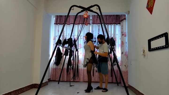 浅浅原创 带锁充气向右，乳夹向左，鼻锁向上，同好的推荐，果然是驯服m的好手段 Preview 1