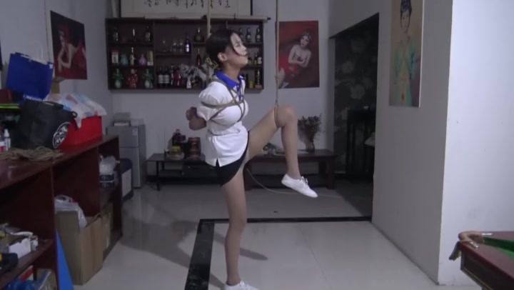胜景影视 学生服捆吊 Preview 1