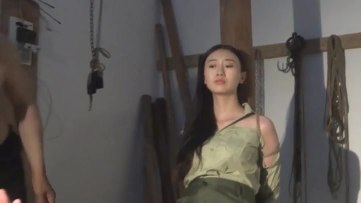 新胭脂扣_易芝刑讯花絮 Preview 2