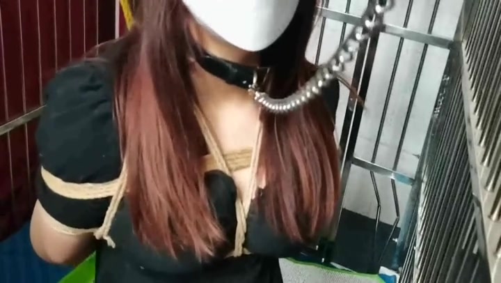 一绳所爱 仙仙体验捆绑后囚禁在笼子里 Preview 4