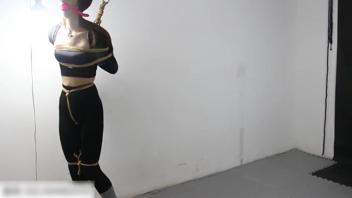紧缚双脚踮走 捆绑吃饭 Preview 2