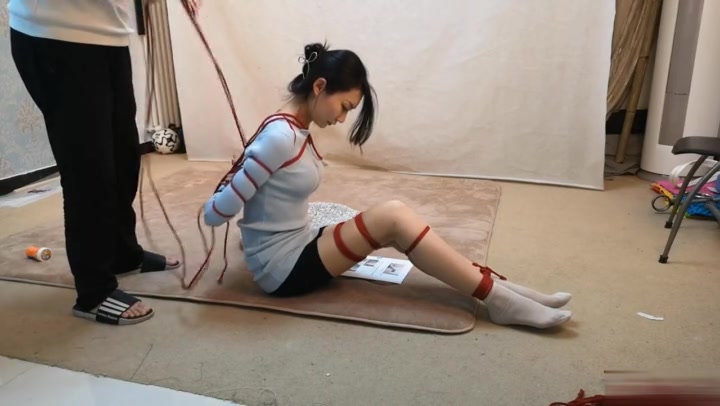 苏樱白领的债务 Preview 4