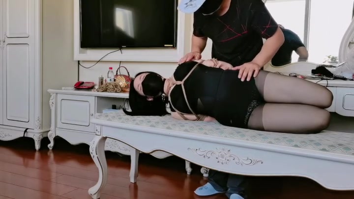 江山原创 小母美体衣爆乳紧缚！爆乳高跟驷马！无情的拘束，狗骨头棒的侮辱 Preview 3