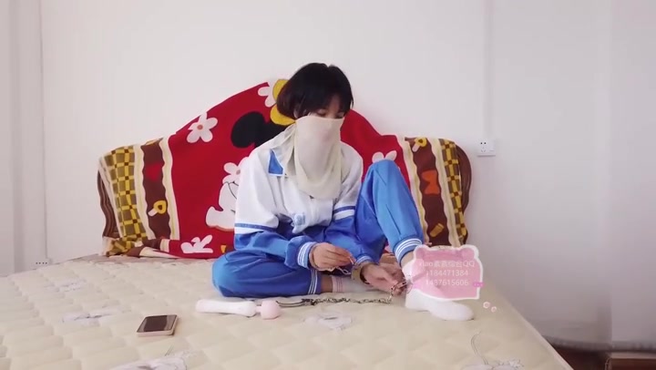xiao素素 校服运动鞋白色棉袜 被大叔TJ系列（第一集） Preview 4