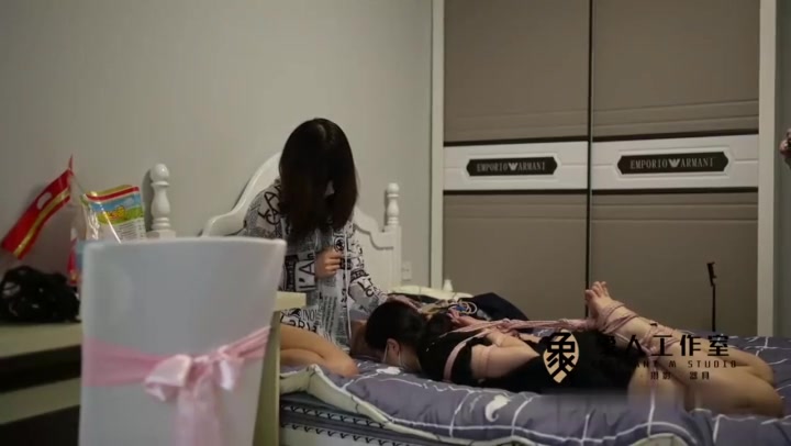 象人原创 小秋&小R-后手观音+驷马，女孩子之间就是揉揉贴贴的才有意思. Preview 1
