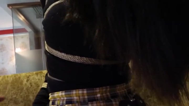 网友原创_短裙肉丝蒙眼封嘴紧缚挣脱挑战 家教兼职初次捆绑体验 Preview 4