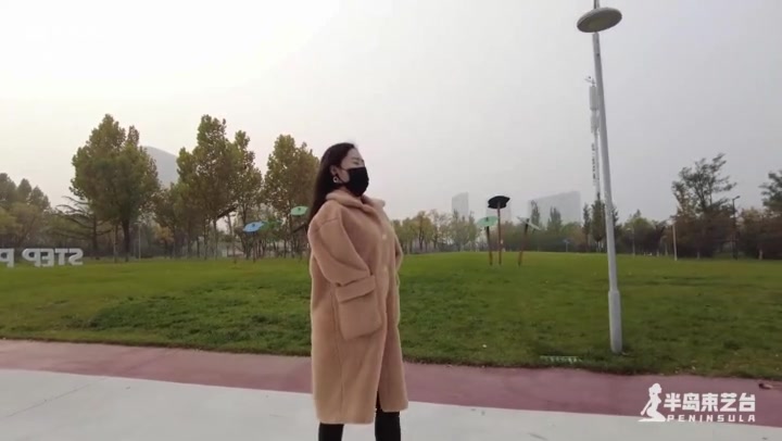 半岛束艺 你永远不知道大衣里面是什么 Preview 2
