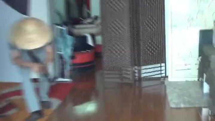 小夫妻郊游绑架婚床调教演戏 Preview 3