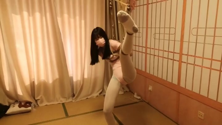 束缘阁 杨蕊 体操服 白舞鞋 单腿高吊 Preview 4