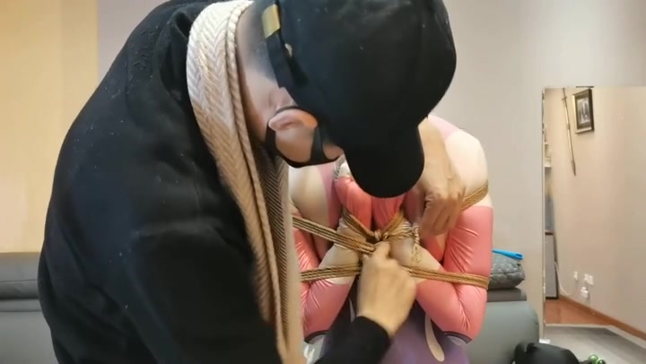 一绳所爱 女友求绑，喜欢被捆绑的女友动不动就想让绑起来 Preview 4