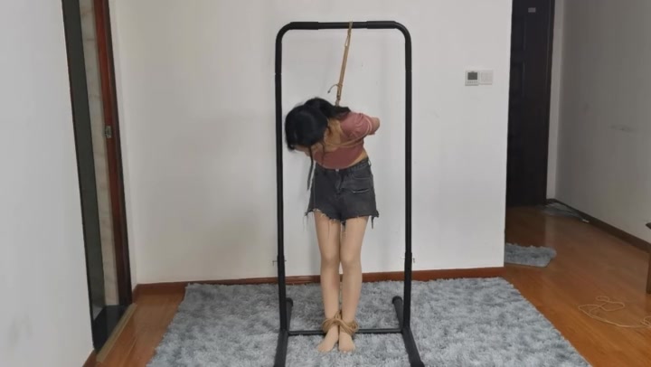 奥特曼 新妹子青青，第二位在被我捆绑长时间独自放置过程中崩溃，大哭大叫的妹子 Preview 3
