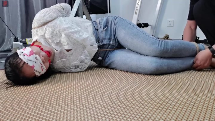 绳之韵 勤劳人妻李婷的兼职噩梦（第三集）车内小玩，押解回房TJ初体验 Preview 3