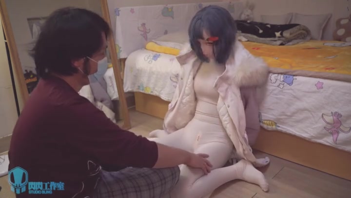 泉蜜蜂闪闪 双层保暖的Kigurumi人形偶 Preview 2