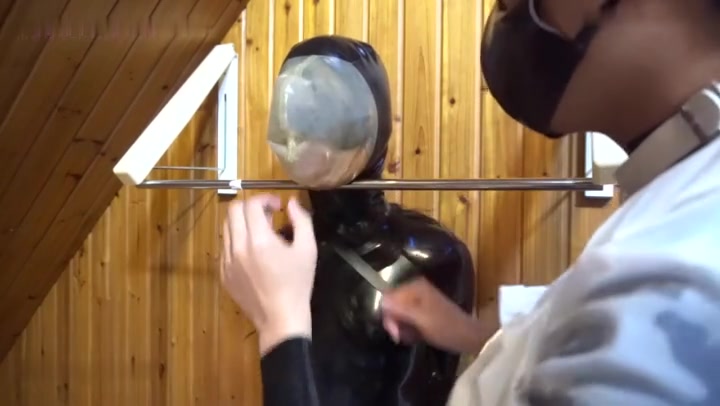 小萌同学 小萌同学乳胶衣latex口水收集+7种模式TJ玩具GC+惩罚 Preview 3