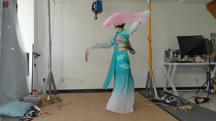 绳之韵 赤脚跳舞的小九妹（上集）绳捆索绑的水袖舞及传统水袖舞服的另类捆绑功能 Preview 3
