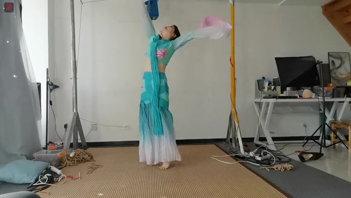 绳之韵 赤脚跳舞的小九妹（上集）绳捆索绑的水袖舞及传统水袖舞服的另类捆绑功能 Preview 4