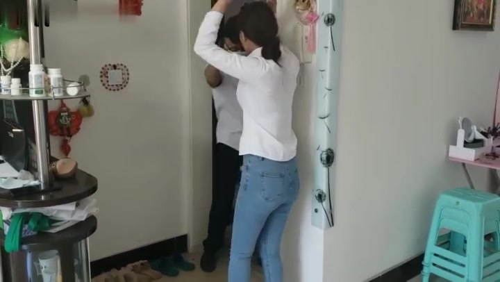 一往情深 抓捕诈骗犯吕静怡 Preview 1
