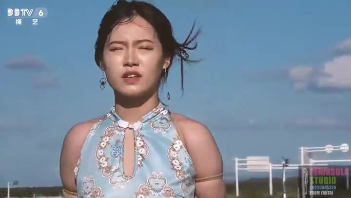 半岛束艺台_海语国道五花霸气散步，怒脱鞋光脚走路 Preview 2