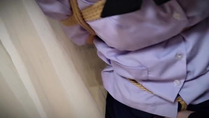 丝米 诱拐小学妹 清纯小学妹来撸猫，被弄晕强行捆绑当成M调教，醒来想逃跑，股绳 Preview 2