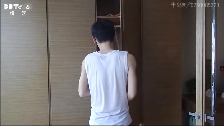 衣橱半吊独自享受黑暗 Preview 4