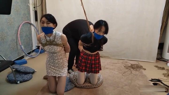双人母女的劫难 Preview 3