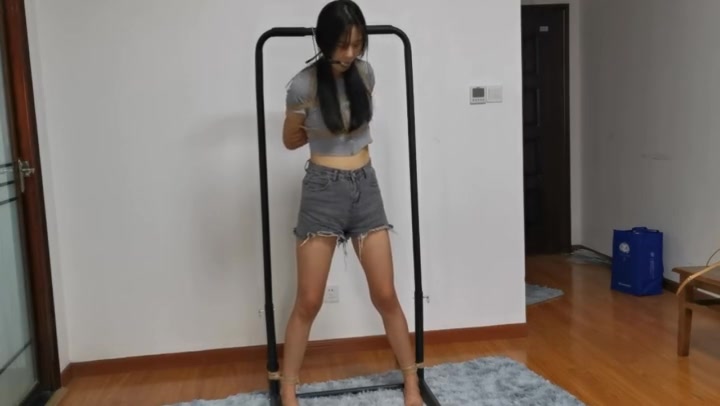 奥特曼 定拍长腿美女绒绒的绳劫 Preview 4