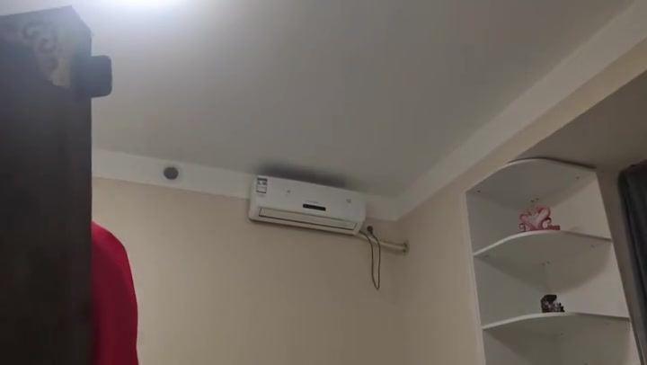 夜未央 妻奴之圈养日记（上集）古装汉服 戴着重枷脚镣取外卖 吊起真实鞭打 服伺主人 Preview 4