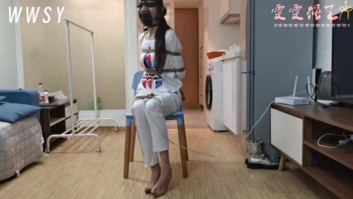 雯雯绳艺 卑鄙的小偷！ Preview 4