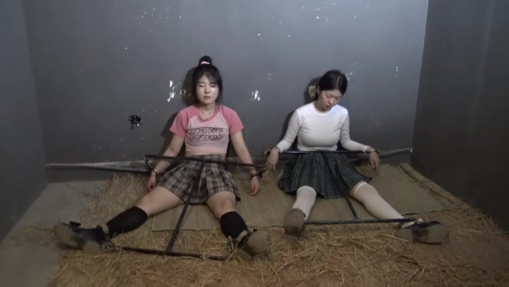 JK女M拘束 Preview 2