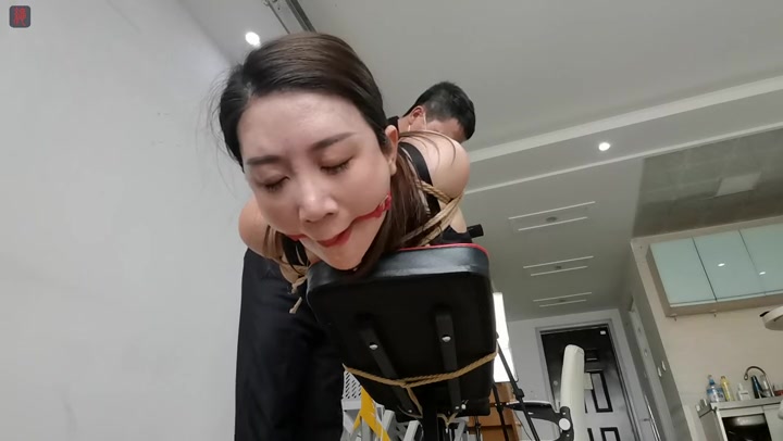 绳之韵 俏俏回归第一拍（上集）极限直臂驷马、强震，口球口水收集 Preview 3