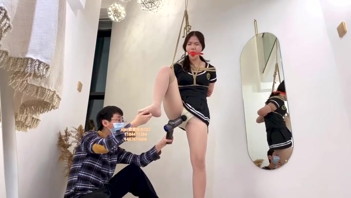xiao素素 素素性感jk短裙被外卖小哥tj故事（第一集） Preview 4