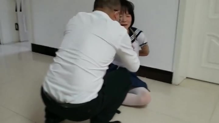 一往情深 拘束挣脱大剧轮滑少女的噩梦. Preview 2
