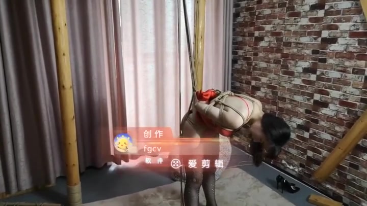 随心原创 紫依 兔子服 半吊空中旋转 忍耐力的考验 Preview 3