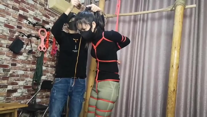 束缘阁 长腿珍珍 木杠固定 难受的姿势 Preview 2
