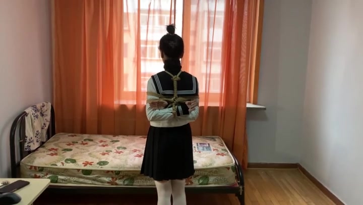 玩奴原创 果妹超可爱小舔犬，鼻钩口环羞耻残酷玩舌驯养，博主裤子都舔湿透了，超紧桃缚放倒，羞耻度爆表 Preview 1